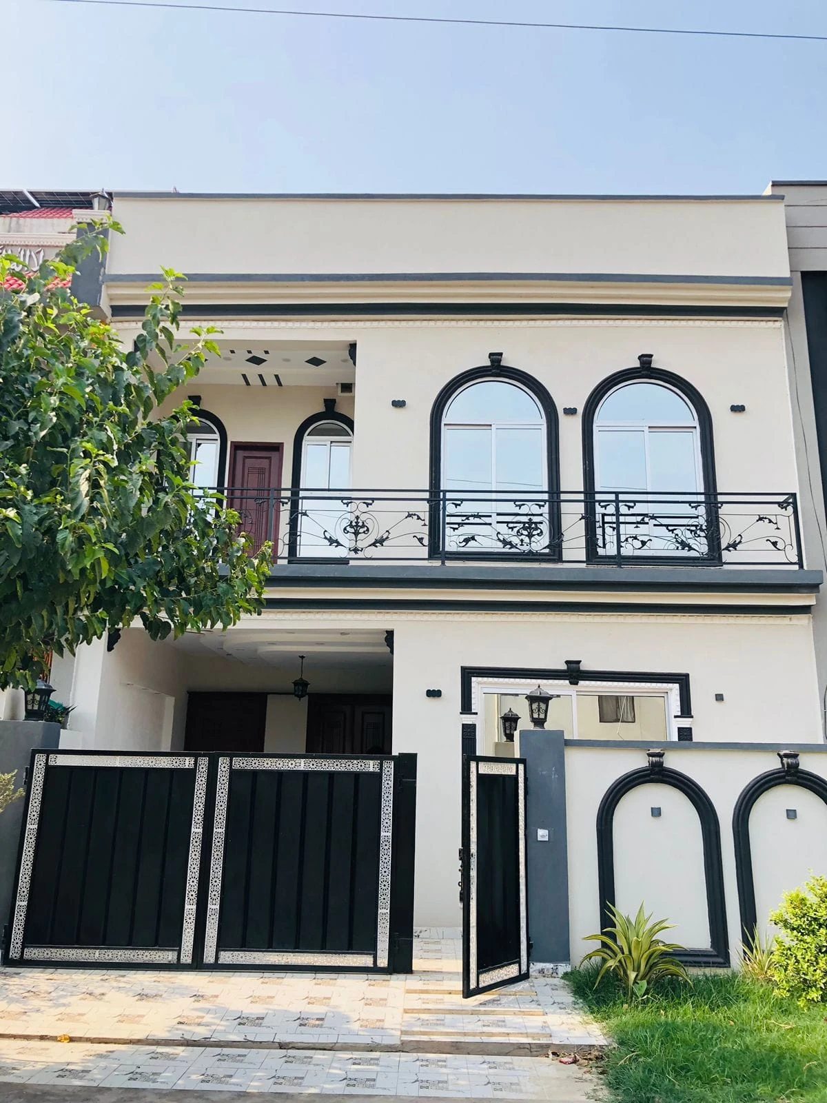 House on Rent Available in ParkView City Lahore