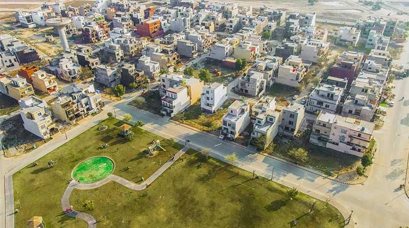 5 Marla Plot Starting from just 40 Lacs in ParkView City Lahore